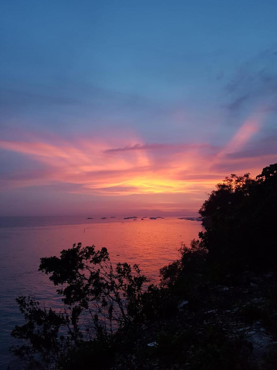 Cliffside Resort Panglao Exterior foto